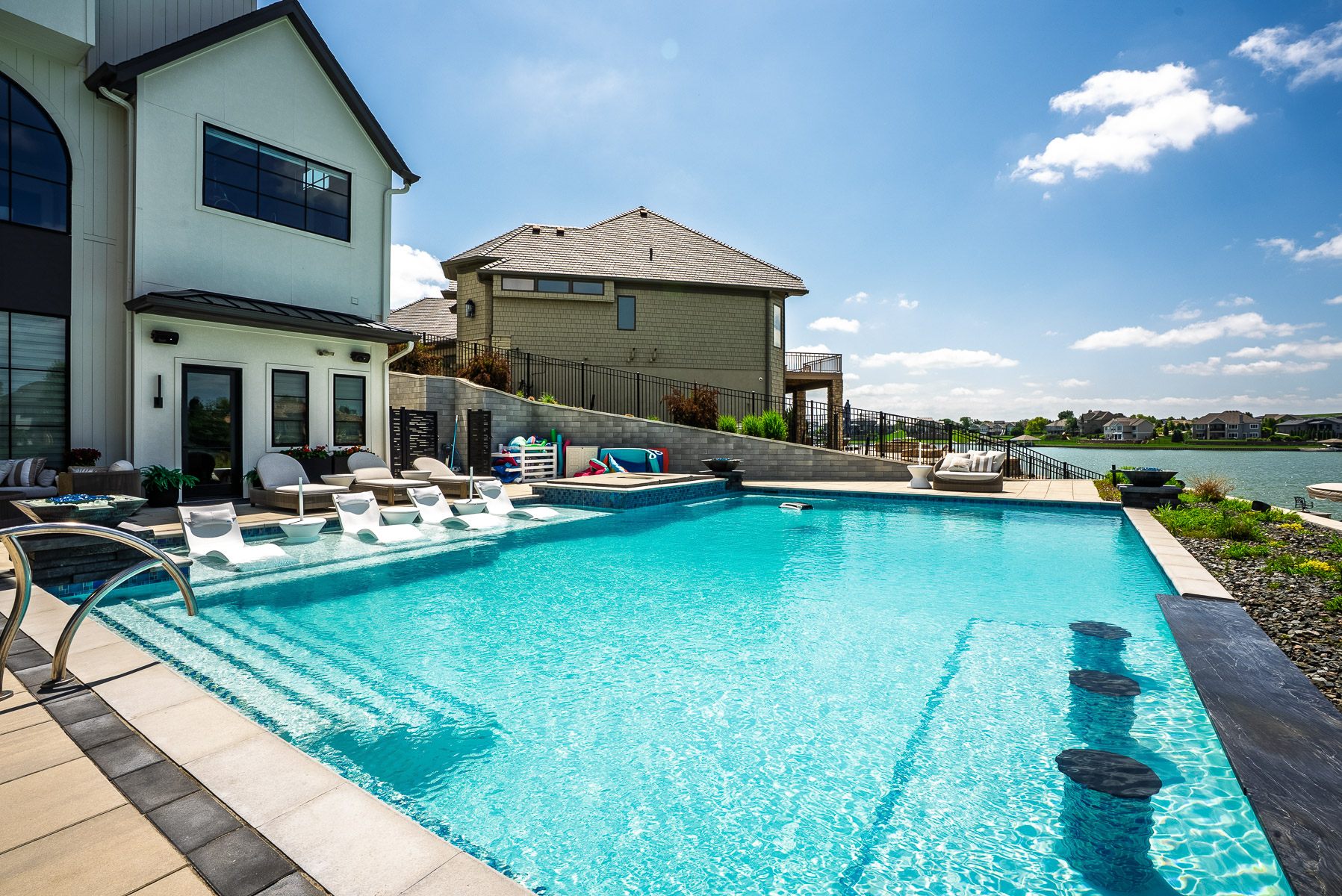 nice pool tanning ledge stools bar top hot tub steps